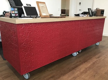 apm_petra_red_counter_opt